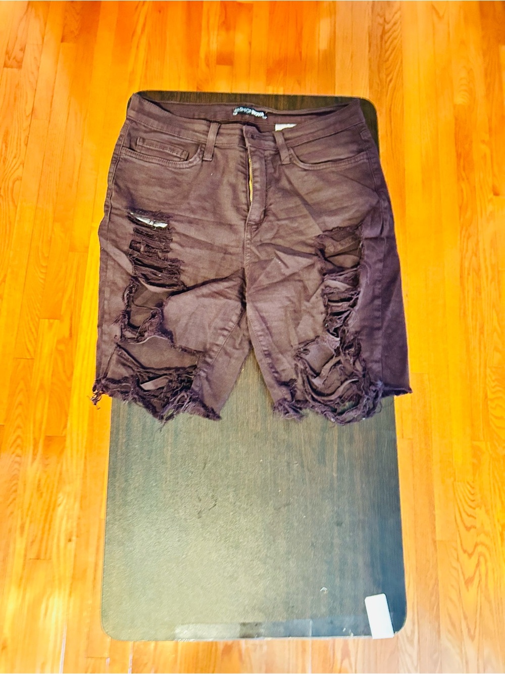 🤎Chocolate Brown Distressed Denim Shorts